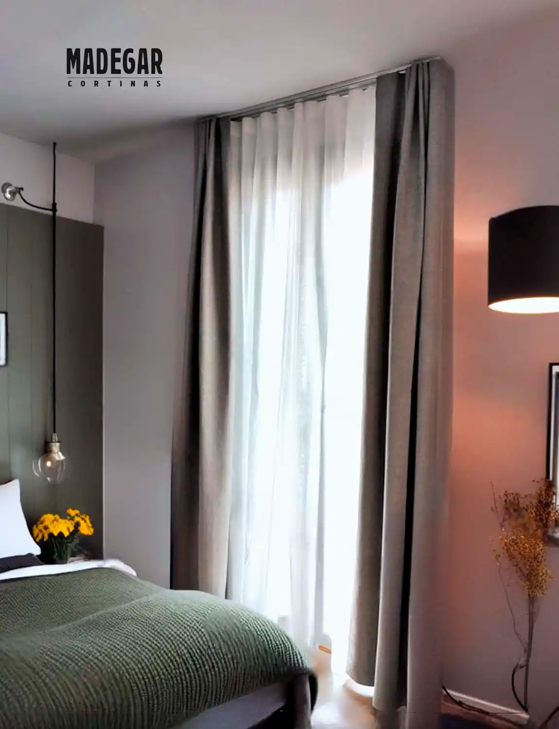 Cortinas Dobles en blakout textil para un dormitorio sin persianas instaladas por Cortinas Madegar